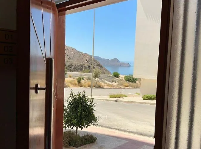 Bel Appartement Equipe Et Spacieux Avec Vue Magnifique Sur Mer